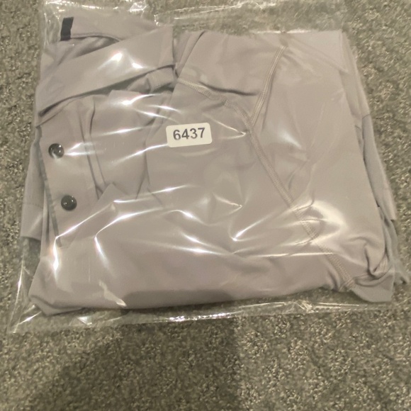 Lululemon Men's Evolution Short-Sleeve Polo Shirt, Grey 16437 - Picture 9 of 12